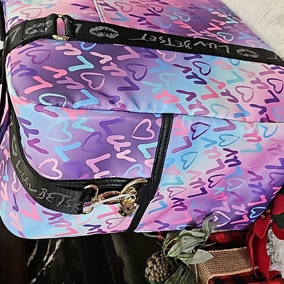 NWT PURPLE/MULTICOLOR NYLON LOGO LUV BETSEY WEEKENDER - Picture 3 of 6